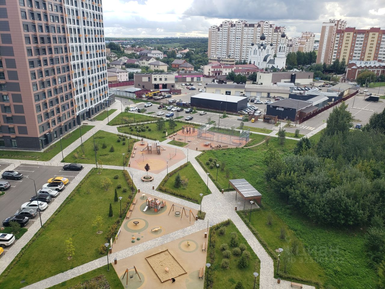 Аренда 2-комн квартиры на вторичном рынке пос. Развилка, 52к1