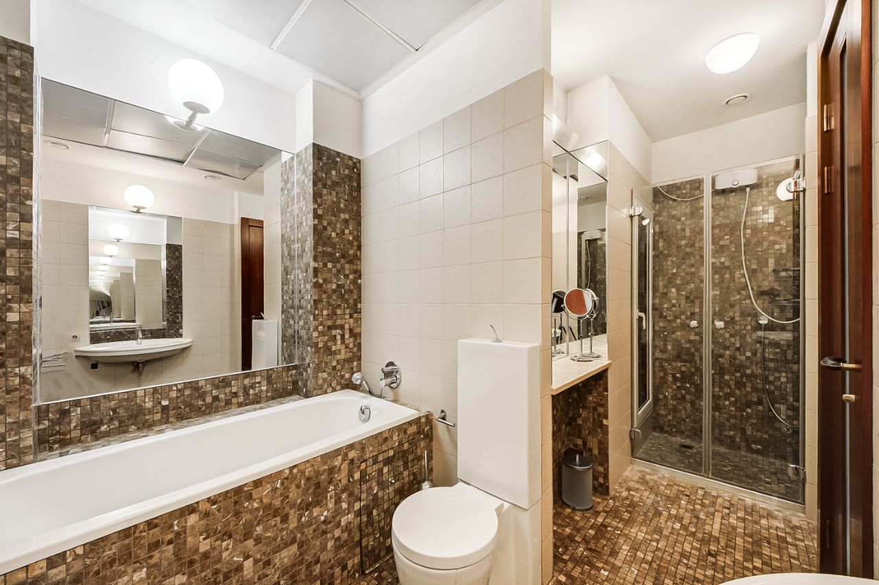 Продажа 3-комн квартиры на вторичном рынке Кутузовский проспект, 26К1