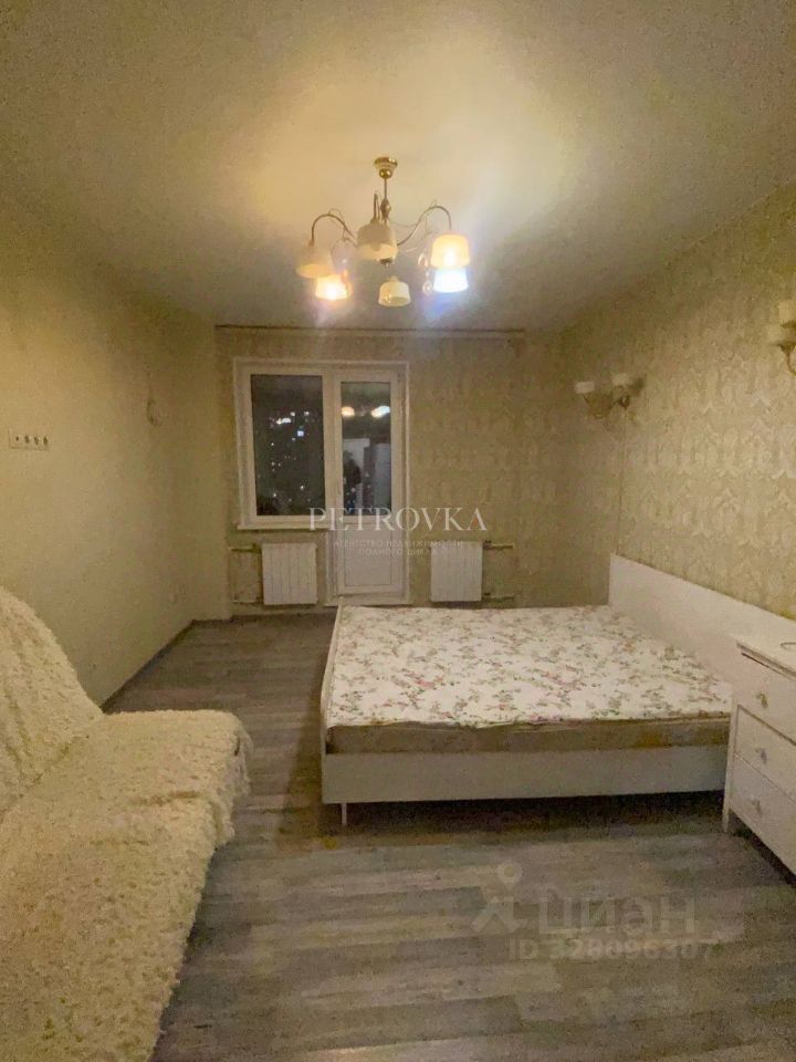 Продажа 2-комн квартиры на вторичном рынке Одинцово, улица Кутузовская, 1