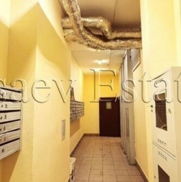 Продажа 2-комн квартиры на вторичном рынке Кастанаевская улица,  д. 50 к1