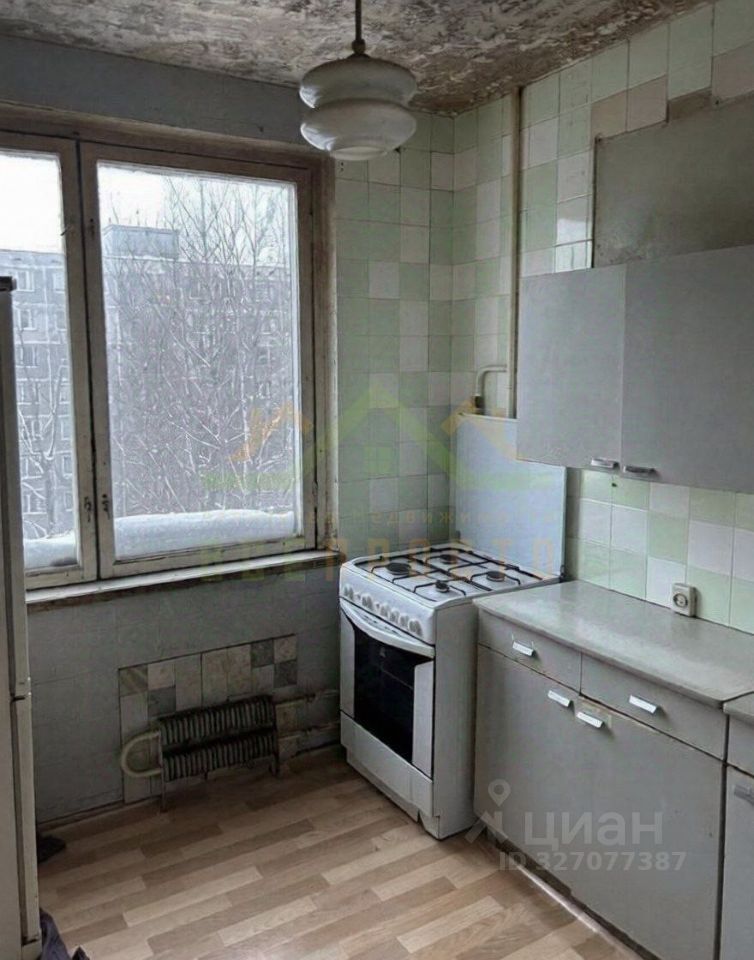 Продажа 2-комн квартиры на вторичном рынке улица Бутлерова, 24