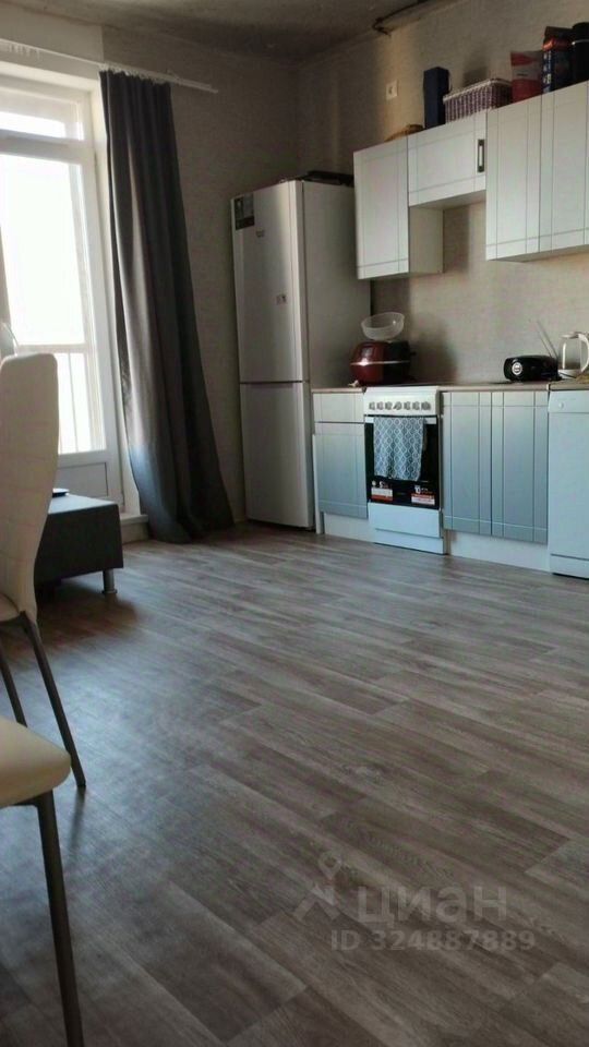 Продажа 2-комн квартиры на вторичном рынке Комендантский проспект, 59к1