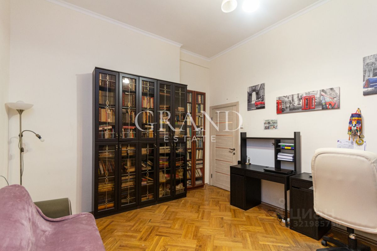 Продажа 3-комн квартиры на вторичном рынке Фурманный переулок, 18