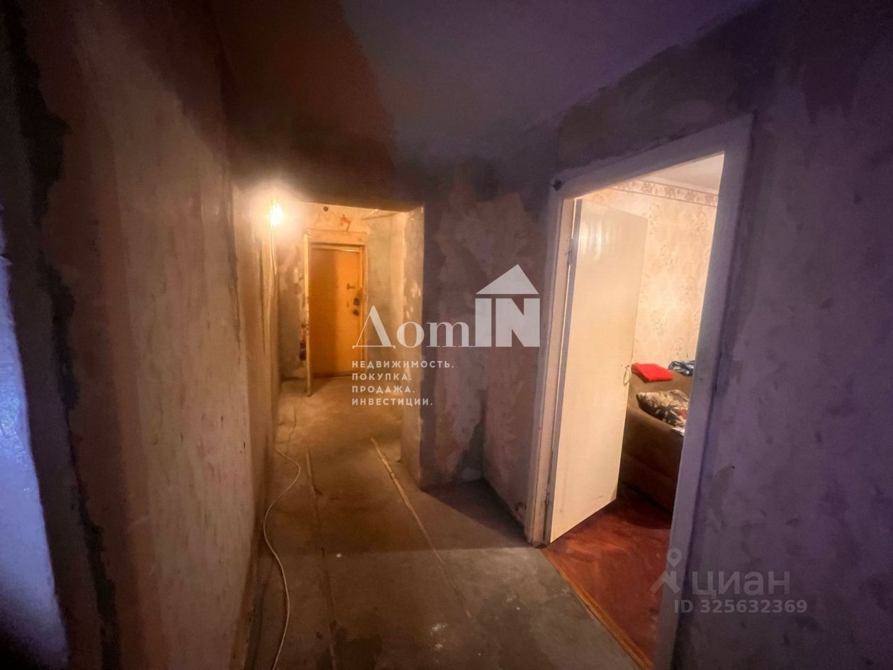 Продажа 3-комн квартиры на вторичном рынке Кронштадт, Кронштадтское шоссе, 6к1