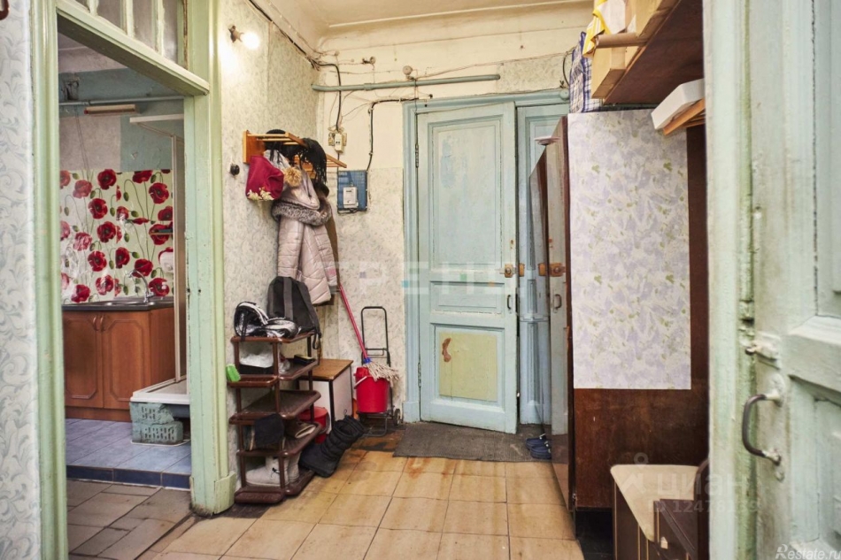 Продажа комнаты Посадская Б. ул,  д. 9/5