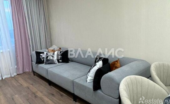Продажа 2-комн квартиры на вторичном рынке ул Генерала Тюленева,  д. 33
