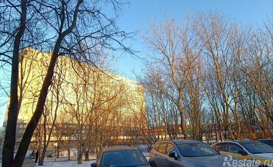 Аренда 2-комн квартиры на вторичном рынке улица Ротерта,  д. 10 к4