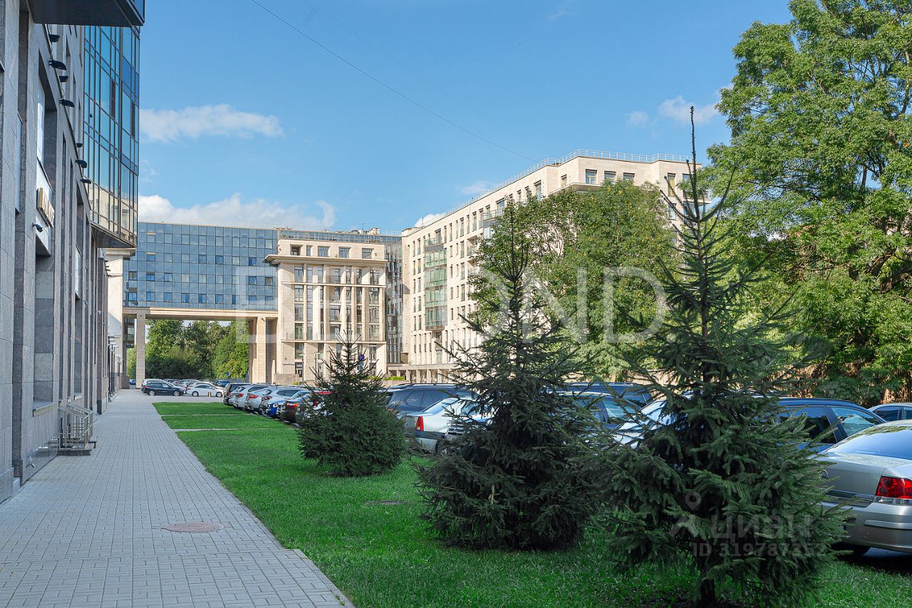 Продажа 6-комн квартиры на вторичном рынке Орловская улица, 1