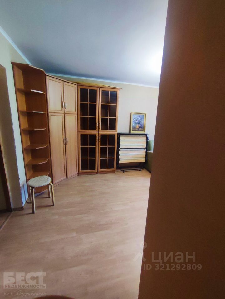 Продажа 3-комн квартиры на вторичном рынке Нахабино пгт, улица Парковая, 3