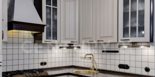 3-комн квартира Яковоапостольский переулок,  д. 17