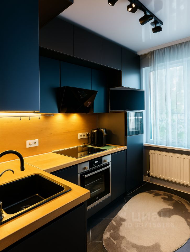 Продажа 3-комн квартиры на вторичном рынке улица Маршала Захарова, 50К1