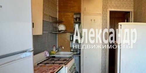 3-комн квартира пос. Металлострой, улица Богайчука, 24