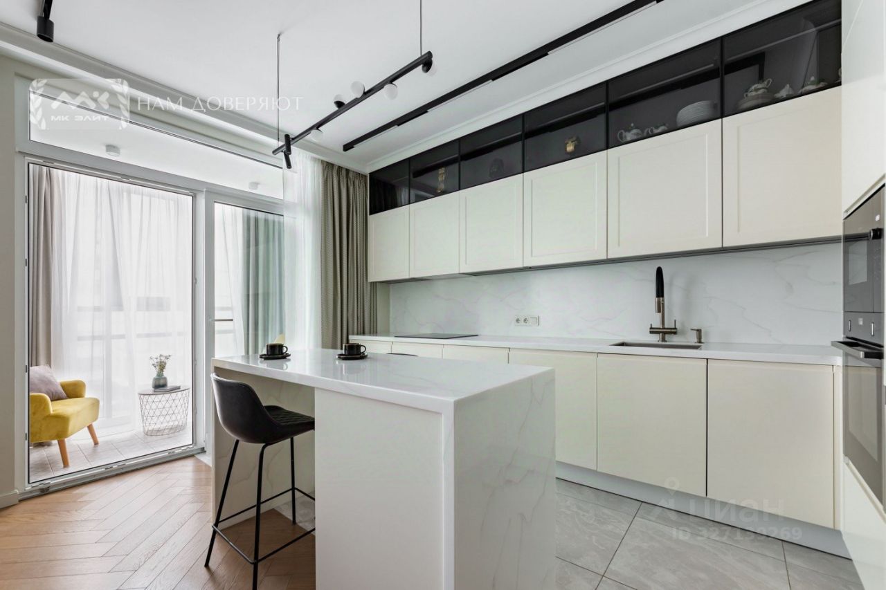 Продажа 3-комн квартиры на вторичном рынке Московский проспект, 183-185Ак8Б