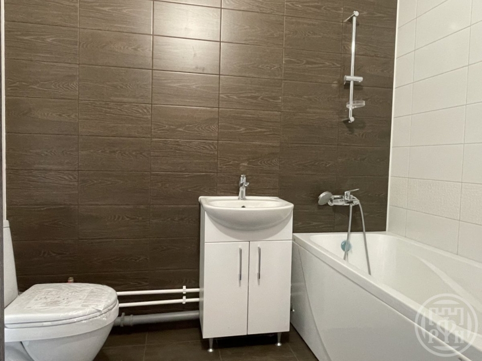 Продажа 1-комн квартиры на вторичном рынке Авиаконструкторов пр.,  д. 69