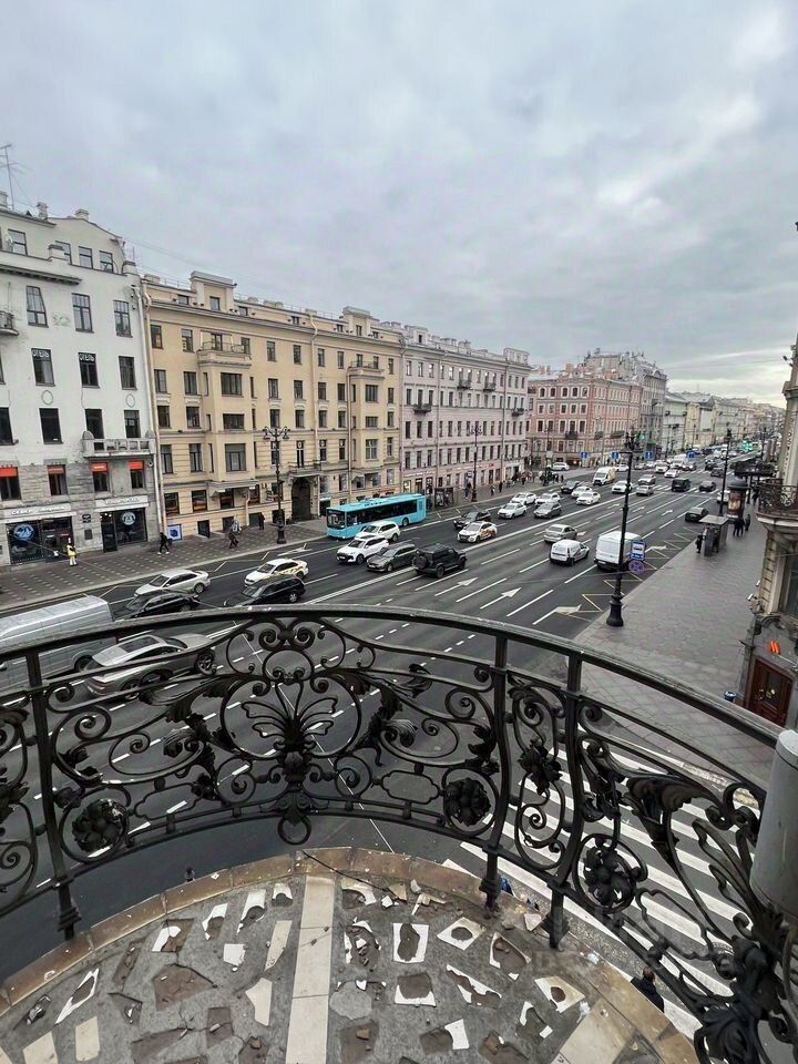 Продажа 3-комн квартиры на вторичном рынке улица Рубинштейна, 1/43