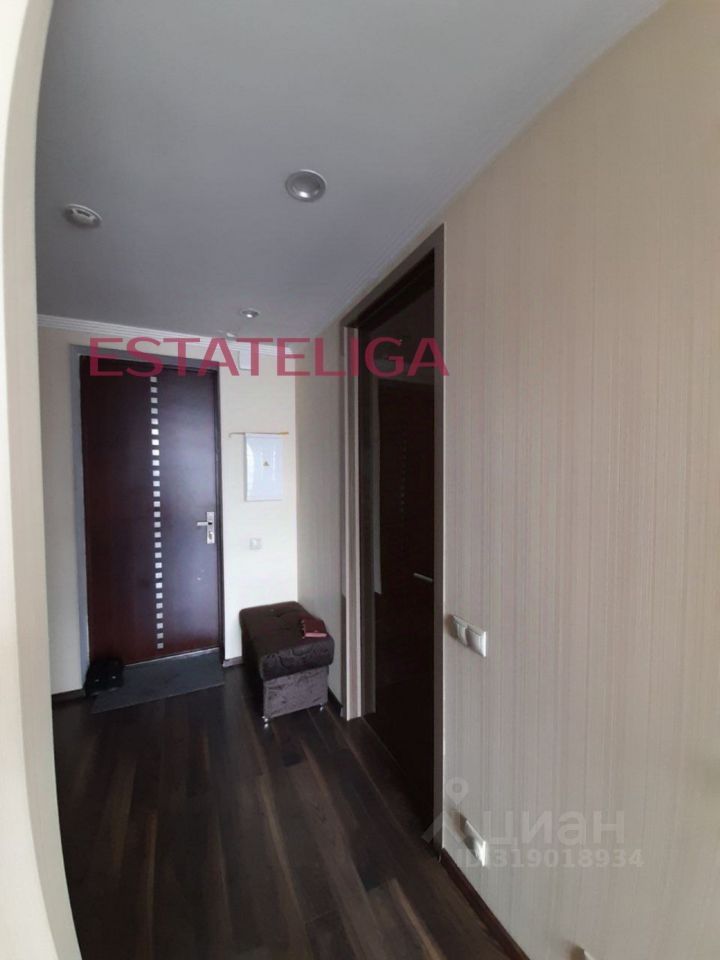 Продажа 2-комн квартиры на вторичном рынке Верейская улица, 29С151
