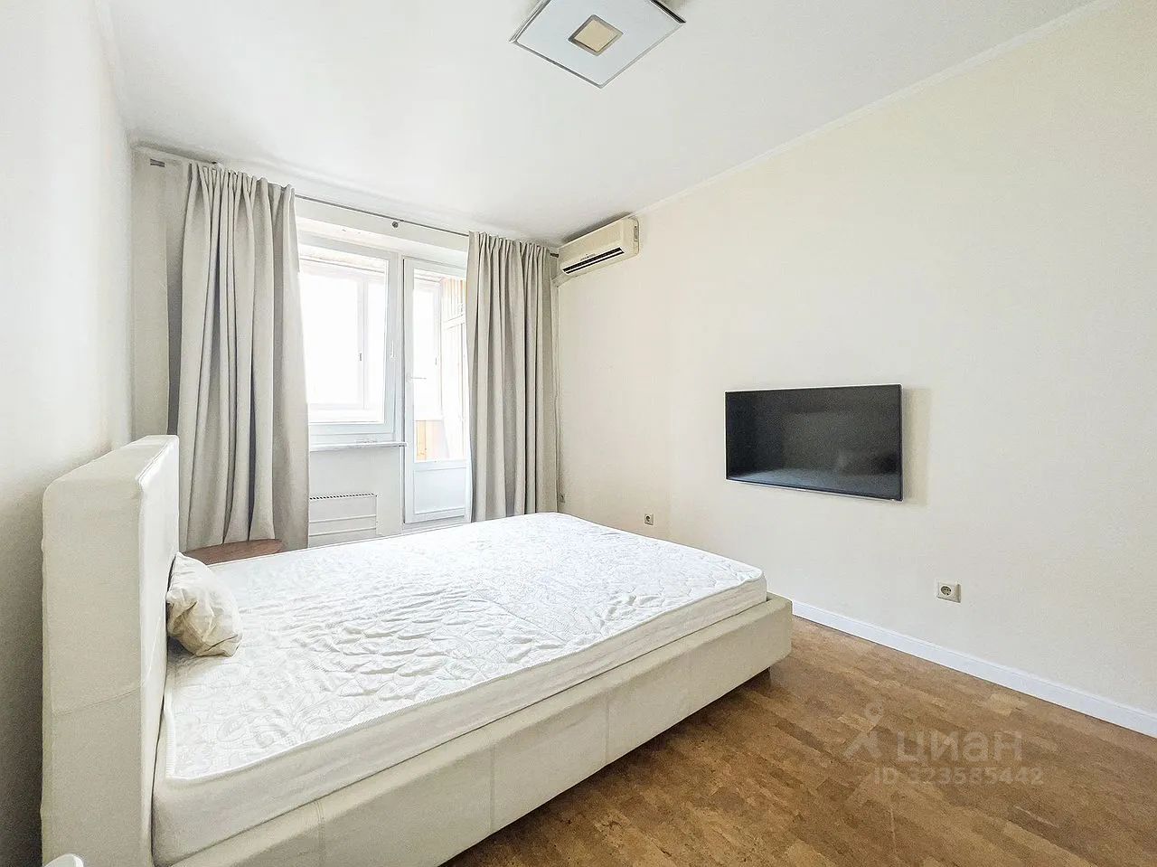 Аренда 3-комн квартиры на вторичном рынке улица Академика Варги, 1