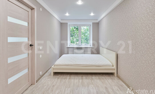 Продажа 2-комн квартиры на вторичном рынке Новоизмайловский проспект,  д. 17