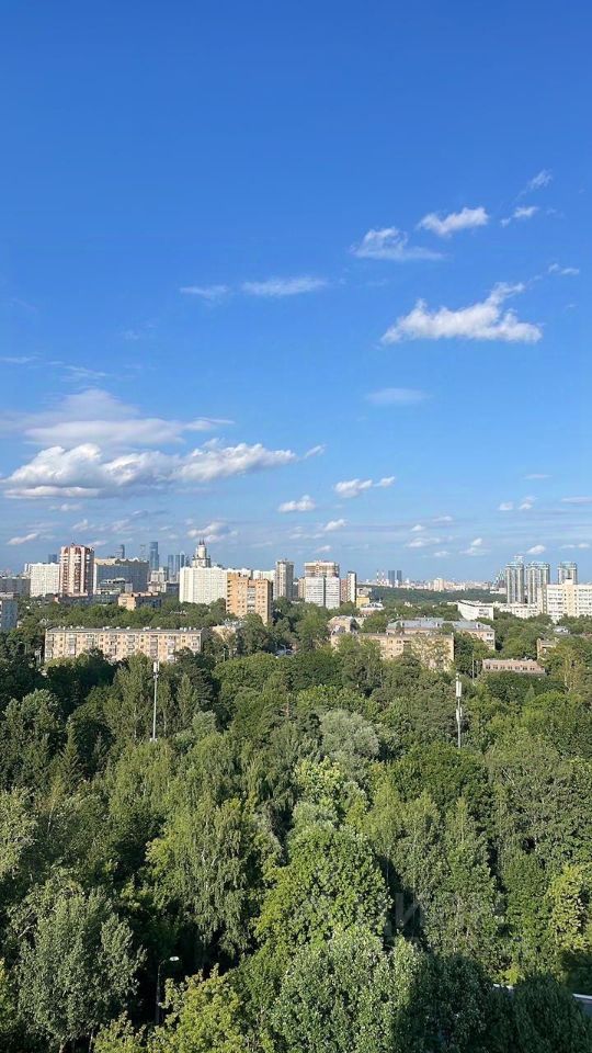 Продажа 3-комн квартиры на вторичном рынке Одинцово, Солнечная улица, 16