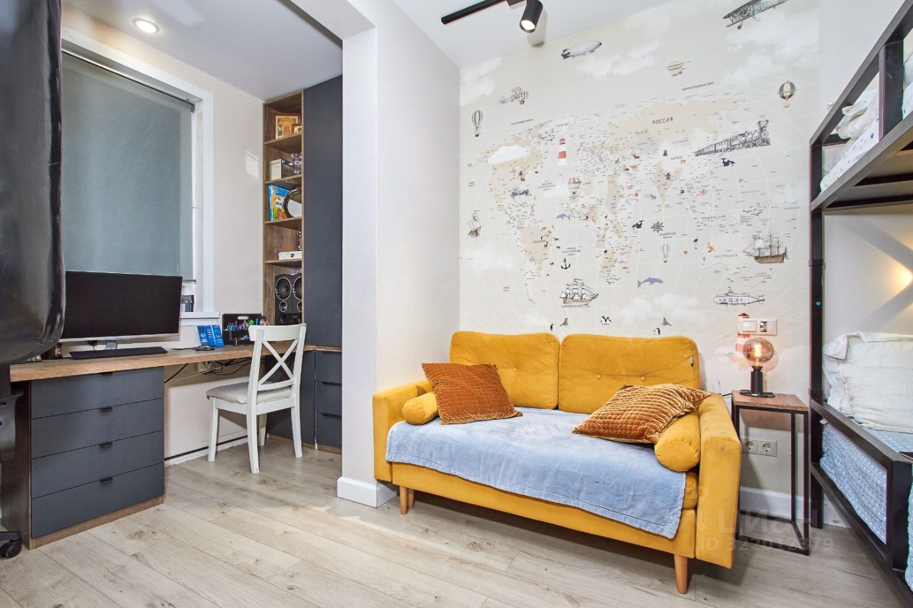 Продажа 2-комн квартиры на вторичном рынке Тайнинская улица, 9