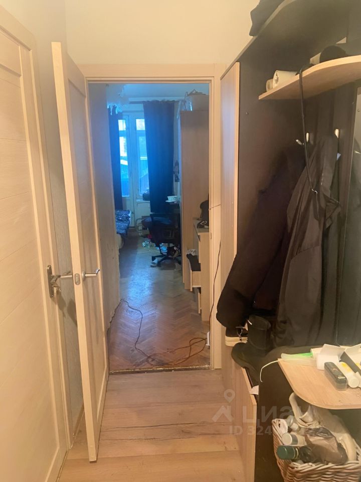 Продажа 3-комн квартиры на вторичном рынке Чусовская улица, 11К1