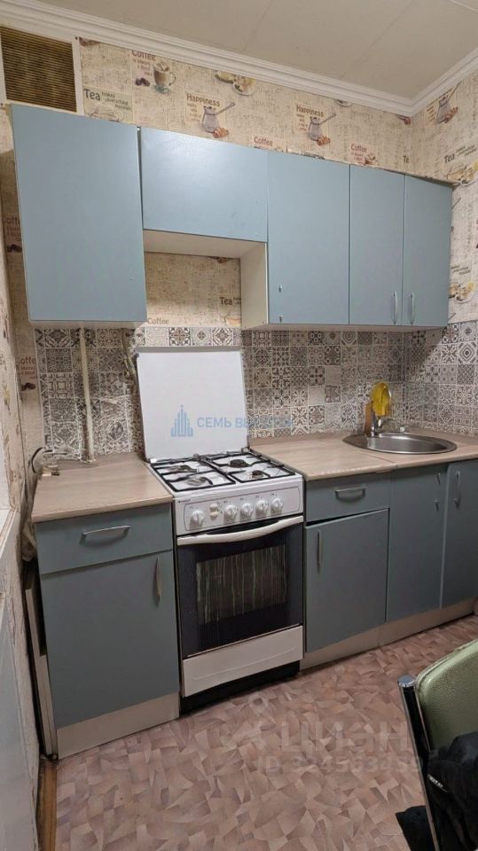 Продажа 2-комн квартиры на вторичном рынке Центральный мкр, улица Школьная, 3