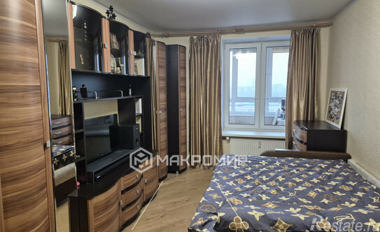 Продажа 1-комн квартиры на вторичном рынке Екатерининский пр-кт,  д. 2