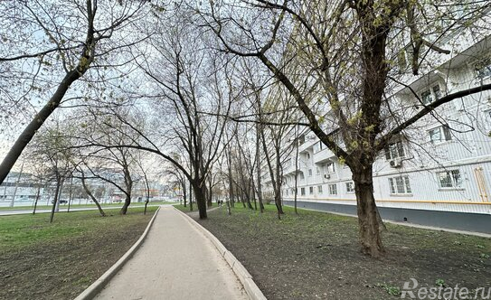 Продажа 1-комн квартиры на вторичном рынке Россошанский проезд,  д. 4 к3