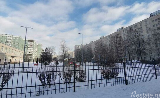 Продажа 3-комн квартиры на вторичном рынке улица Ярослава Гашека,  д. 12/100