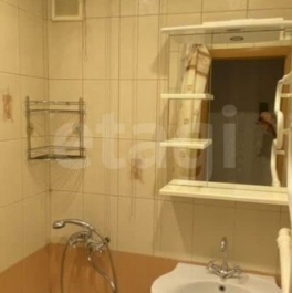 Продажа 1-комн квартиры на вторичном рынке улица Латышских Стрелков,  д. 11 к2