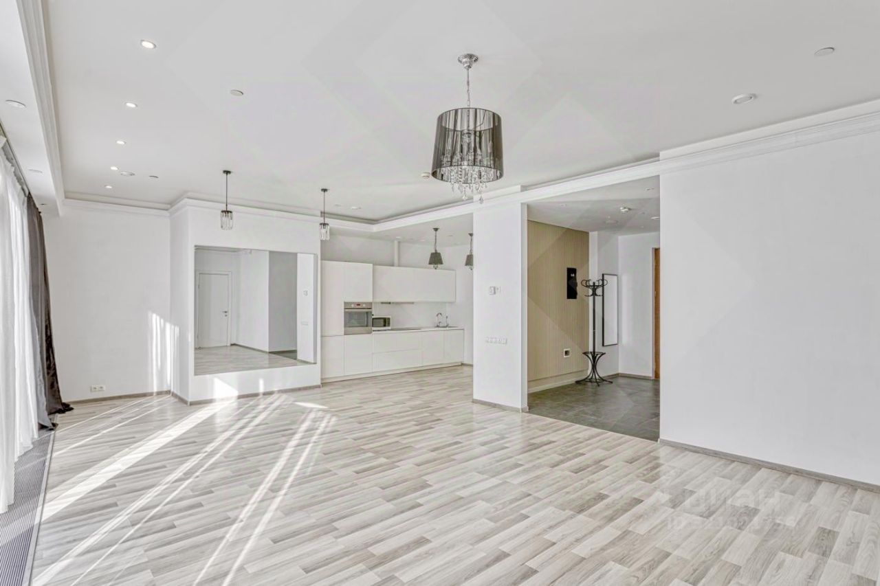 Продажа 2-комн квартиры на вторичном рынке набережная Пресненская, 8с1