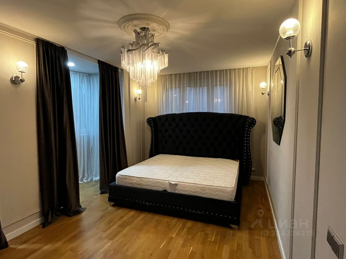 Продажа 2-комн квартиры на вторичном рынке д. Глухово, улица Рублевское Предместье, 30