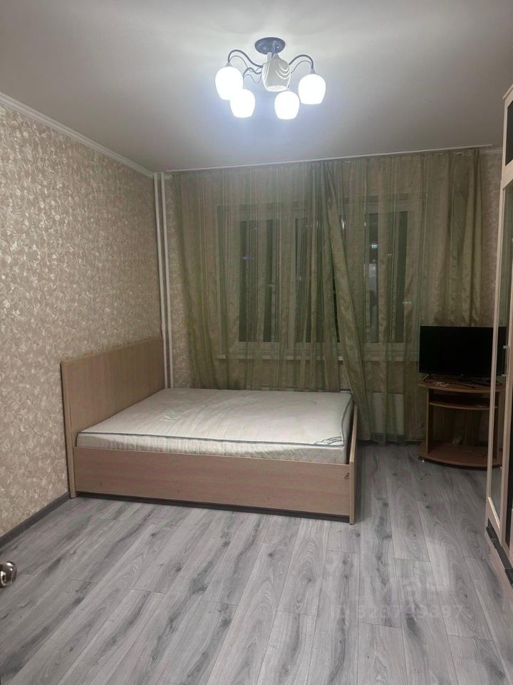 Продажа 1-комн квартиры на вторичном рынке Боброво пгт, улица Лесная, 18к1