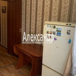 Продажа 1-комн квартиры на вторичном рынке Раздолье, ул Центральная,  д. 27