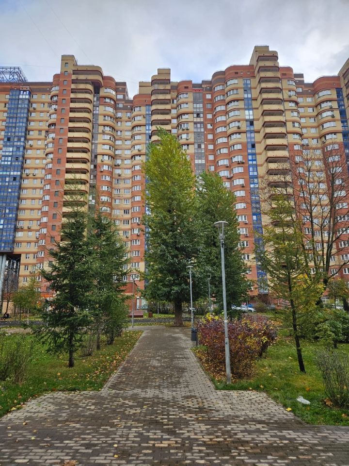 Продажа 1-комн квартиры на вторичном рынке улица Обручева, 5А