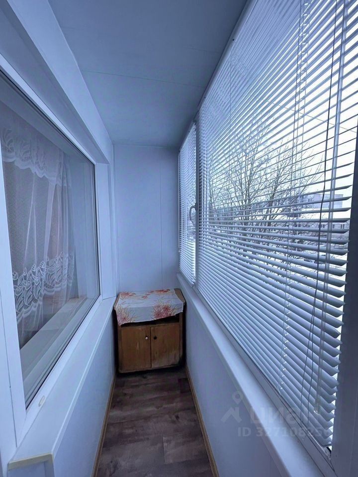 Продажа 3-комн квартиры на вторичном рынке Тайцы городской поселок, улица Санаторская, 9