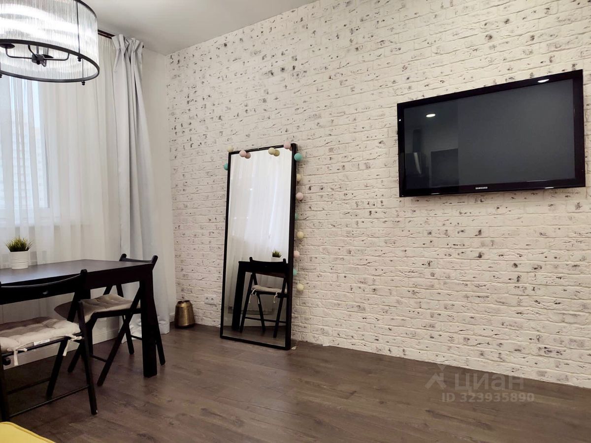 Аренда 2-комн квартиры на вторичном рынке Балашиха, улица Строителей, 3