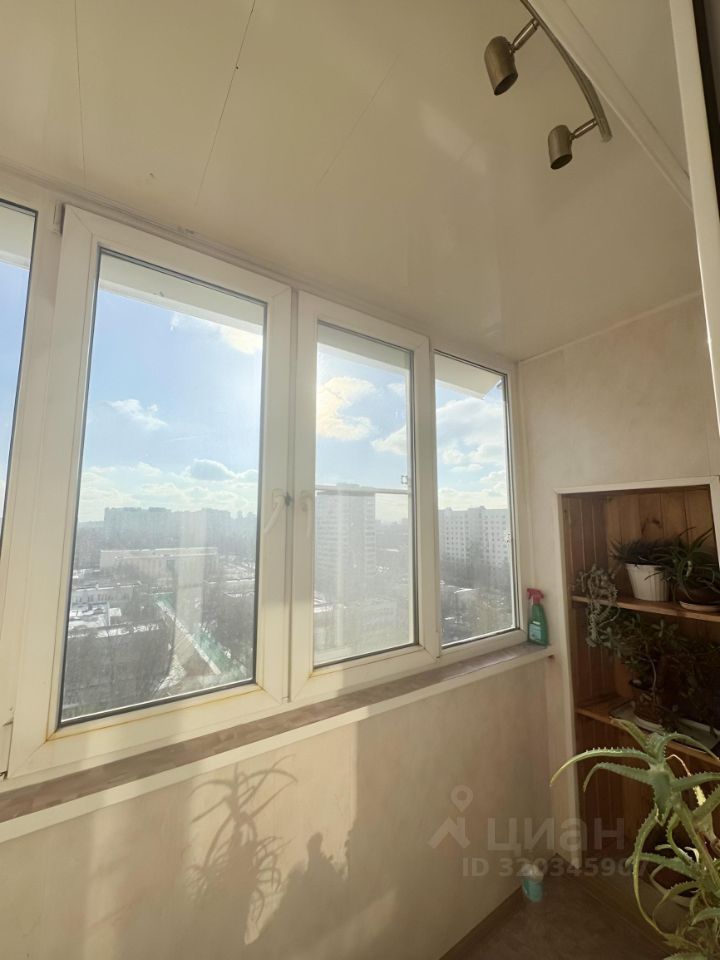 Продажа 3-комн квартиры на вторичном рынке Керамический проезд, 69К1