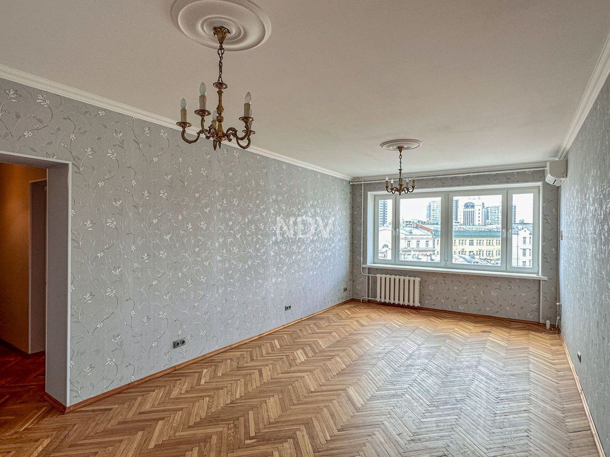 Продажа 3-комн квартиры на вторичном рынке Никитский бульвар, 17