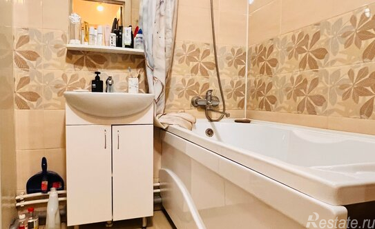 Продажа 1-комн квартиры на вторичном рынке Ветеранов пр-кт,  д. 171,  к. 1