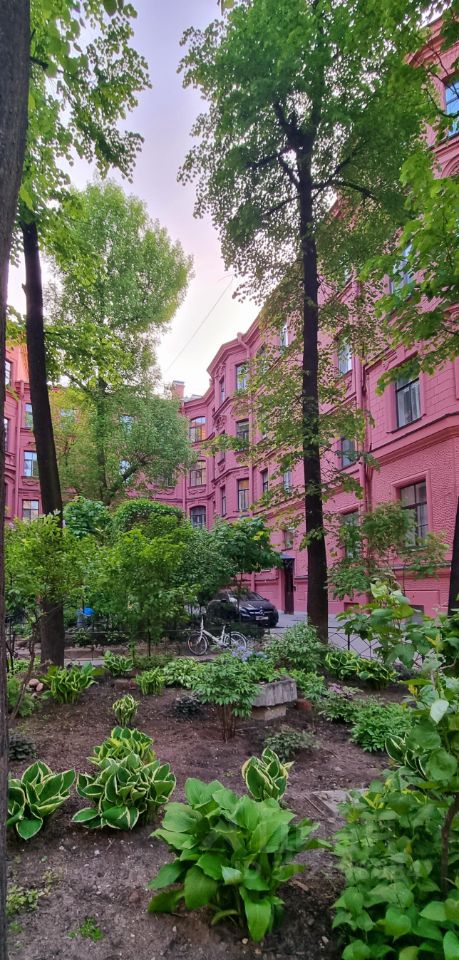 Продажа 6-комн квартиры на вторичном рынке Моховая улица, 27-29