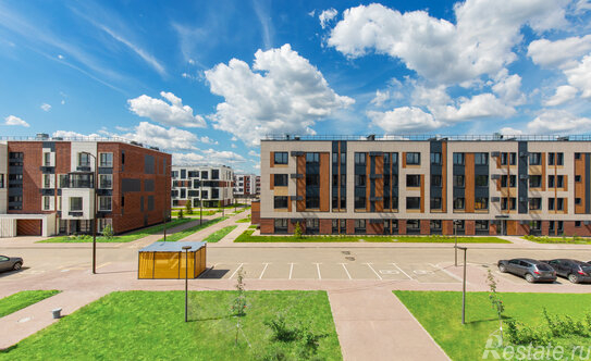 Продажа 4-комн квартиры на вторичном рынке ул Лесная,  д. 27А