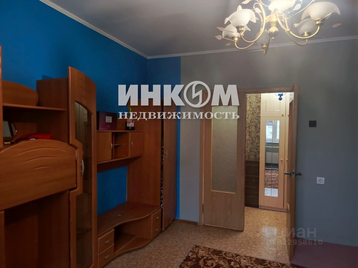 Продажа 2-комн квартиры на вторичном рынке Изюмская улица, 22