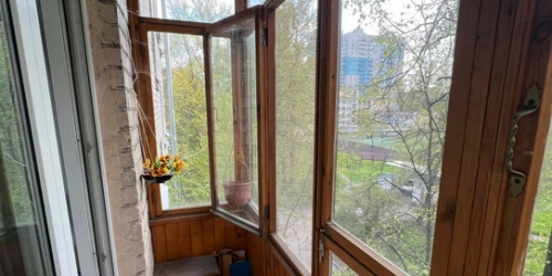 2-комн квартира ул Ленсовета,  д. 83