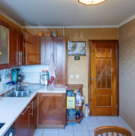 Продажа 2-комн квартиры на вторичном рынке улица Паршина,  д. 19