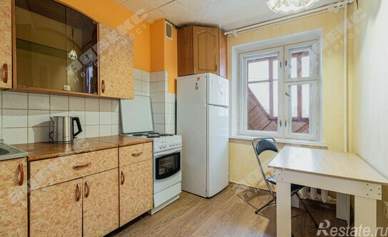 Продажа 1-комн квартиры на вторичном рынке Петергоф г, Шахматова ул,  д. 12,  к. 1