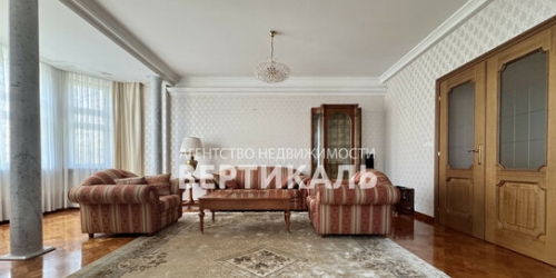 4-комн квартира Университетский проспект,  д. 5