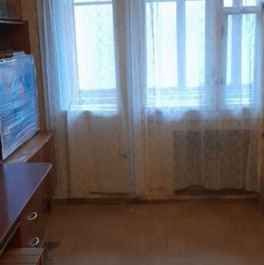 Продажа 2-комн квартиры на вторичном рынке Южная улица,  д. 1 к4