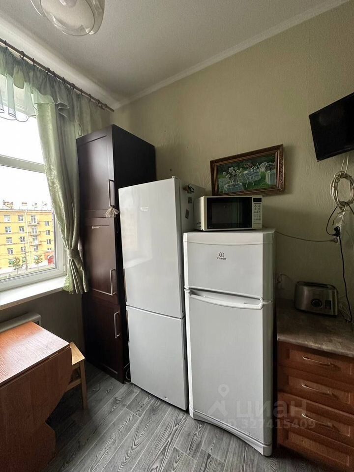 Продажа 3-комн квартиры на вторичном рынке Наличная улица, 22