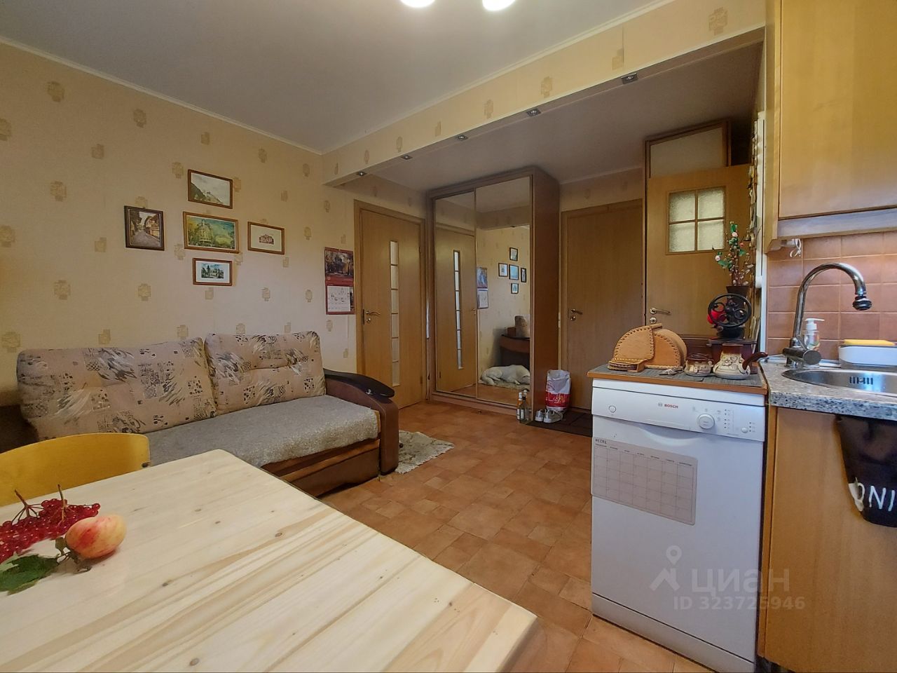 Продажа 1-комн квартиры на вторичном рынке пос. При железнодорожной станции Приветнинское, улица Военных Строителей, 7